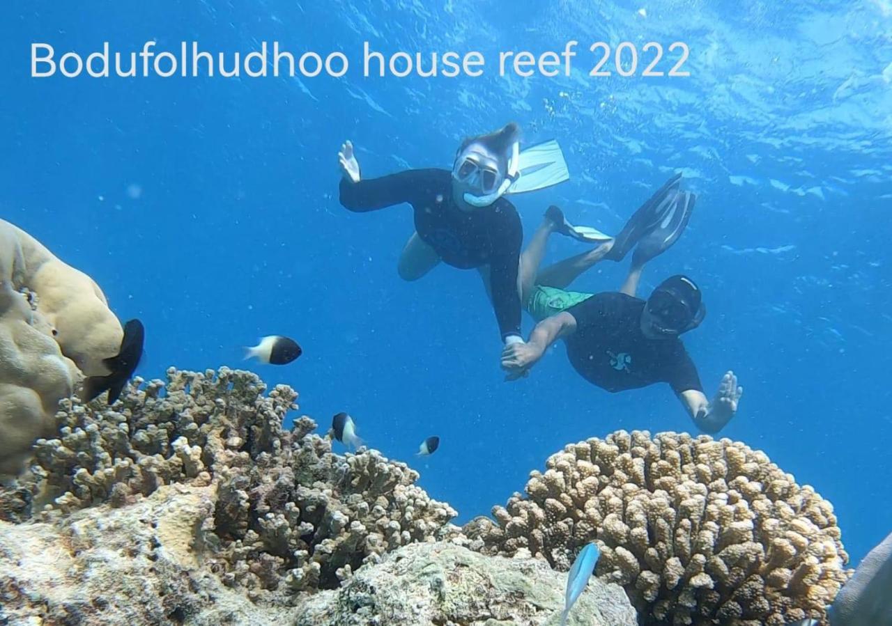 Surfretreat Hotel Bodufolhudhoo Exterior photo