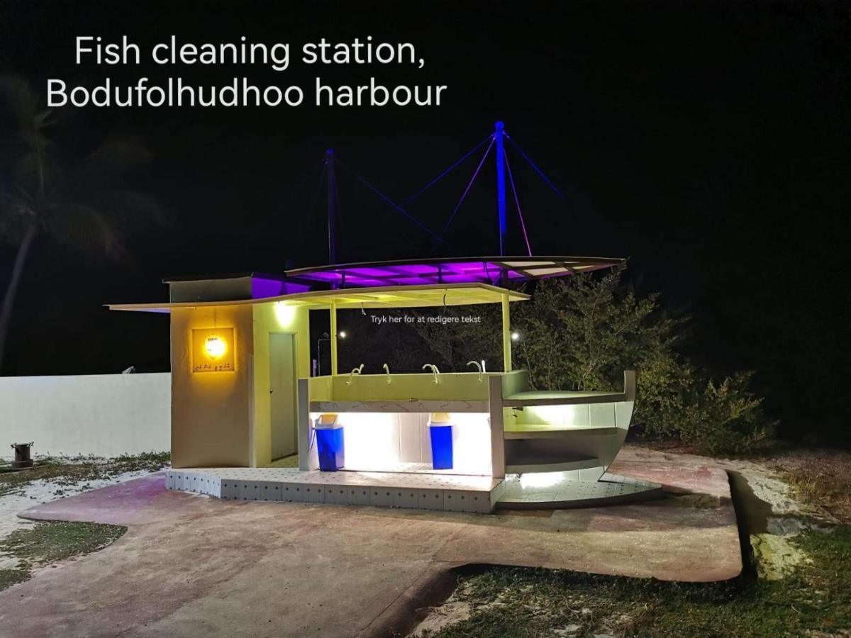 Surfretreat Hotel Bodufolhudhoo Exterior photo