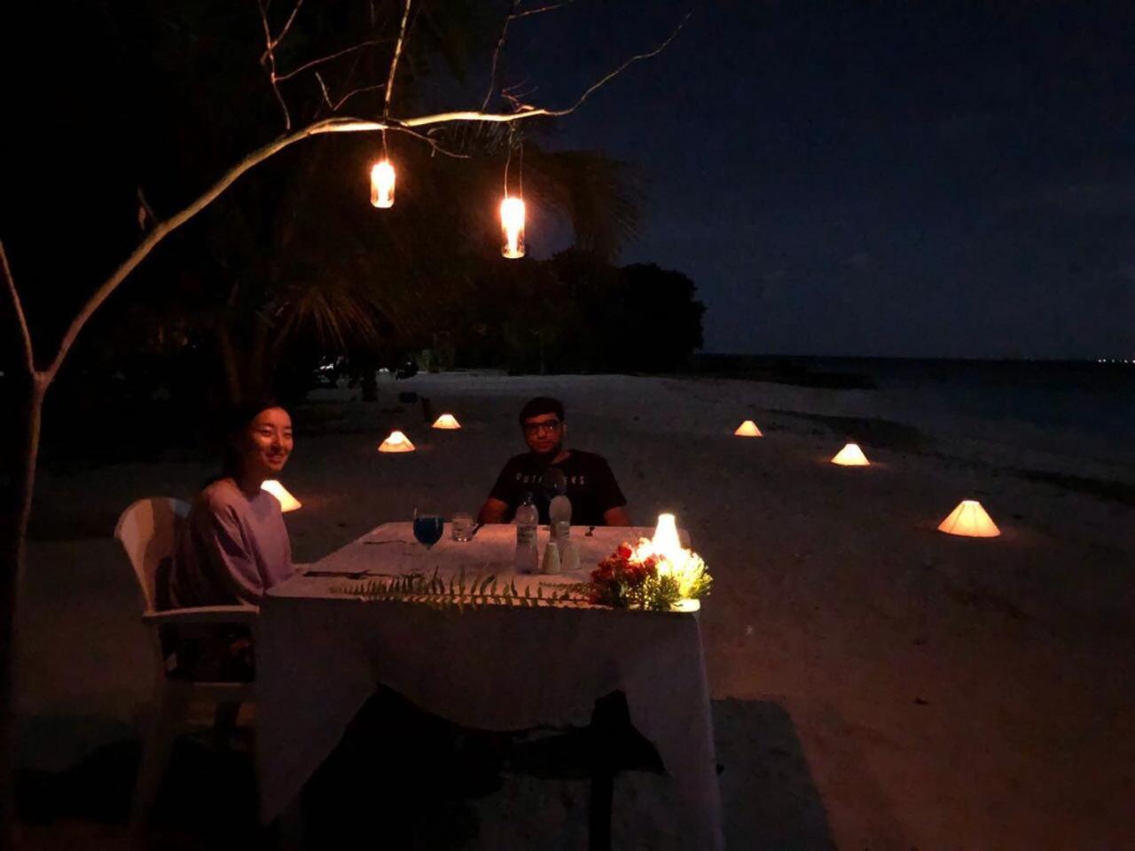 Surfretreat Hotel Bodufolhudhoo Exterior photo