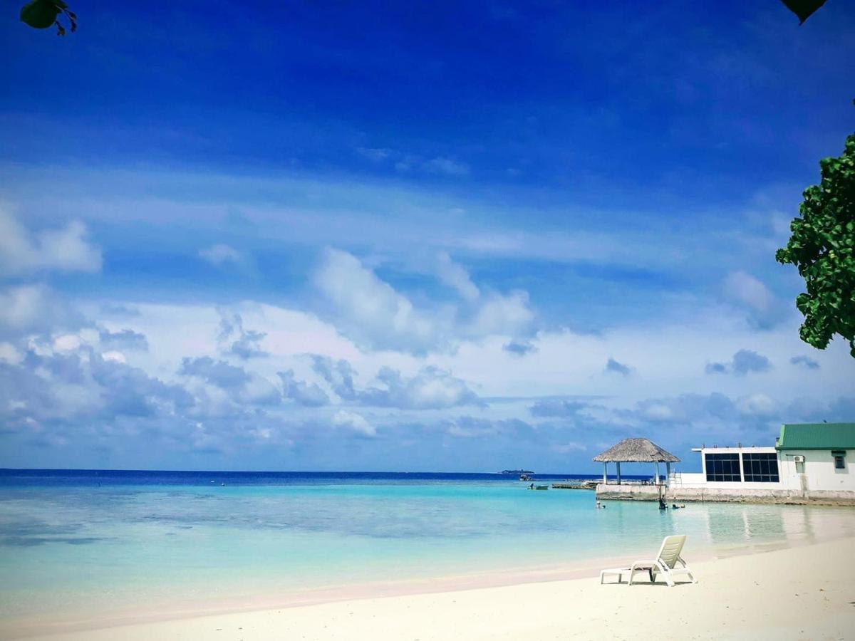 Surfretreat Hotel Bodufolhudhoo Exterior photo